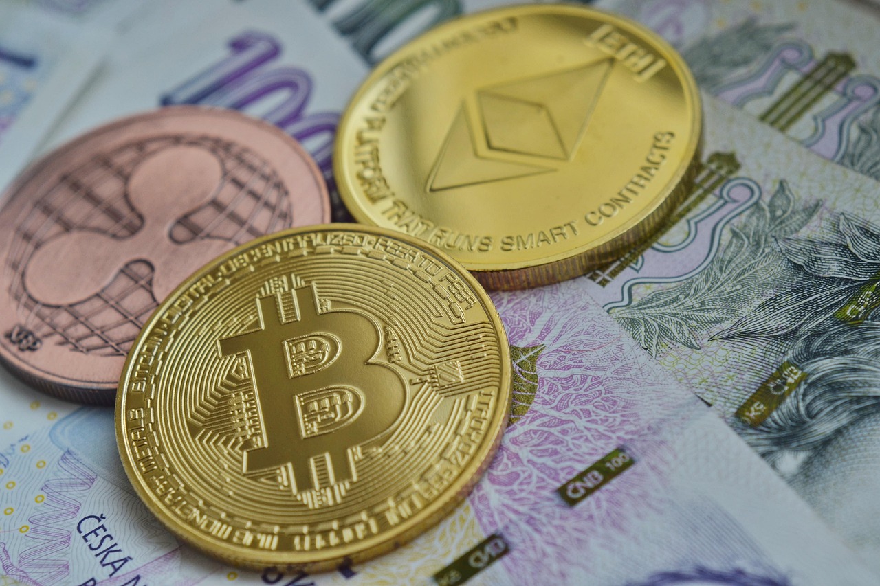 黄金再飙新高！数据：比特币通常在100~150天内跟进拉涨